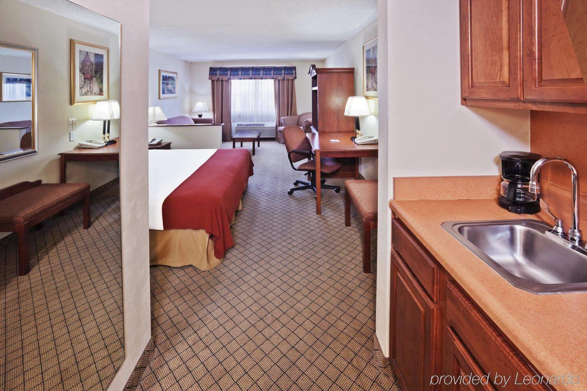 Holiday Inn Express Hotel And Suites Mesquite By Ihg Номер фото